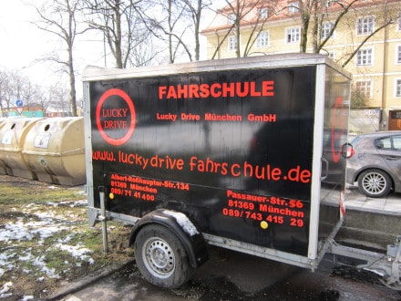 Fahrschule Lucky Drive - Anhängerführerschein