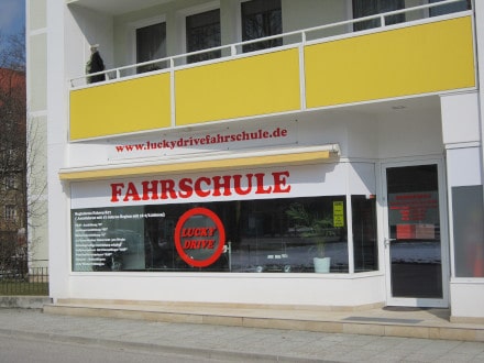 Fahrschule Lucky Drive - Hauptniederlassung in der Albert-Roßhaupter-Str. 134 in 81369 München-Sendling